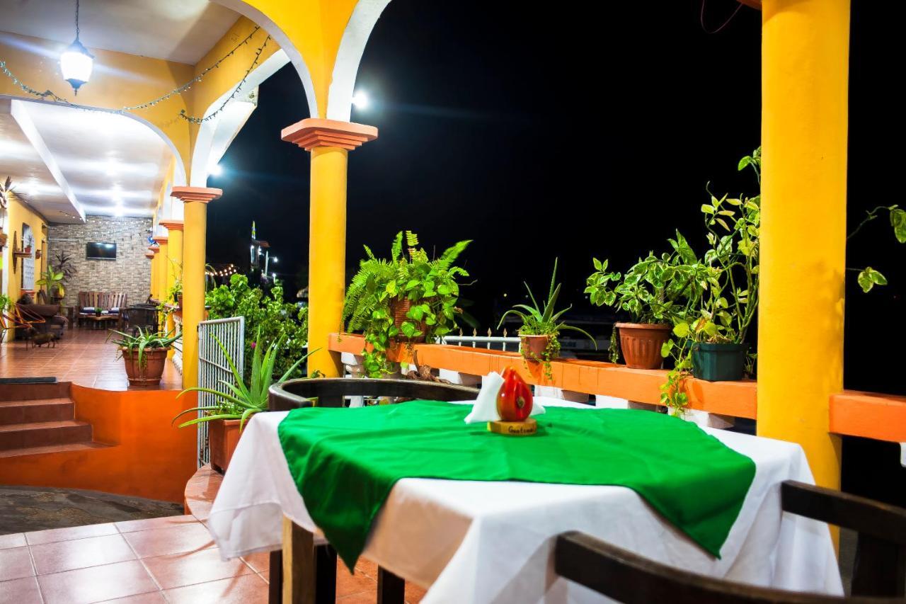 Hotel San Miguel Flores Exterior photo